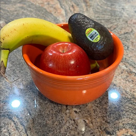 Fiestaware Poppy pasta bowl by Homer Laughlin 6” round x 3” deep - Picture 8 of 8